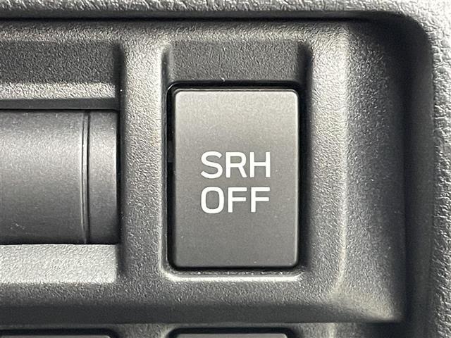 インプレッサスポーツ ２．０ｉ－Ｌアイサイト　７インチナビ　ＬＥＤヘッドランプ／フォグ　ステアリング連動ヘッドランプ　バックカメラ　純正ドライブレコーダー　プッシュスタート　スマートキー　４ＷＤ　パドルシフト　ＥＴＣ　革巻きステアリング　禁煙車（4枚目）