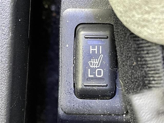 デリカD:5 D パワーパッケージ 運転席パワーシート 8インチSDナビ フリップダウンモニター バックカメラ 電動リアゲート 両側パワースライドドア シートヒーター MTモード付AT HIDヘッドライト ETC スマートキー 4WD(7枚目)