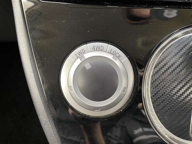 デリカD:5 D パワーパッケージ 運転席パワーシート 8インチSDナビ フリップダウンモニター バックカメラ 電動リアゲート 両側パワースライドドア シートヒーター MTモード付AT HIDヘッドライト ETC スマートキー 4WD(13枚目)