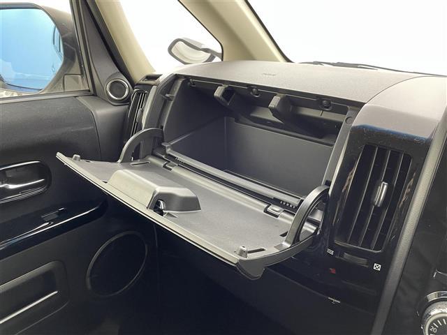 デリカD:5 D パワーパッケージ 運転席パワーシート 8インチSDナビ フリップダウンモニター バックカメラ 電動リアゲート 両側パワースライドドア シートヒーター MTモード付AT HIDヘッドライト ETC スマートキー 4WD(26枚目)