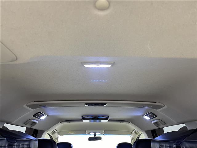 デリカD:5 D パワーパッケージ 運転席パワーシート 8インチSDナビ フリップダウンモニター バックカメラ 電動リアゲート 両側パワースライドドア シートヒーター MTモード付AT HIDヘッドライト ETC スマートキー 4WD(39枚目)