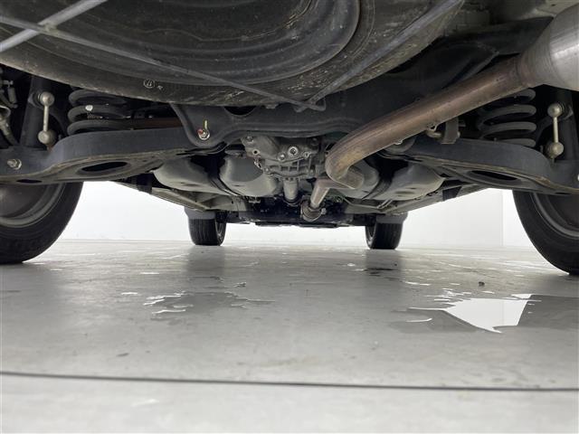 デリカD:5 D パワーパッケージ 運転席パワーシート 8インチSDナビ フリップダウンモニター バックカメラ 電動リアゲート 両側パワースライドドア シートヒーター MTモード付AT HIDヘッドライト ETC スマートキー 4WD(43枚目)