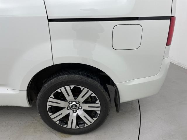 デリカD:5 D パワーパッケージ 運転席パワーシート 8インチSDナビ フリップダウンモニター バックカメラ 電動リアゲート 両側パワースライドドア シートヒーター MTモード付AT HIDヘッドライト ETC スマートキー 4WD(67枚目)