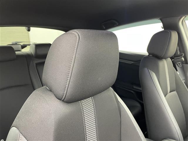 シビック ハッチバック 6速MT 純正7インチナビ 純正前後ドライブレコーダー バックカメラ ホンダセンシング 純正ビルトインETC2.0 衝突被害軽減ブレーキ 車線逸脱警報システム 前席シートヒーター ワンオーナー 禁煙車(29枚目)