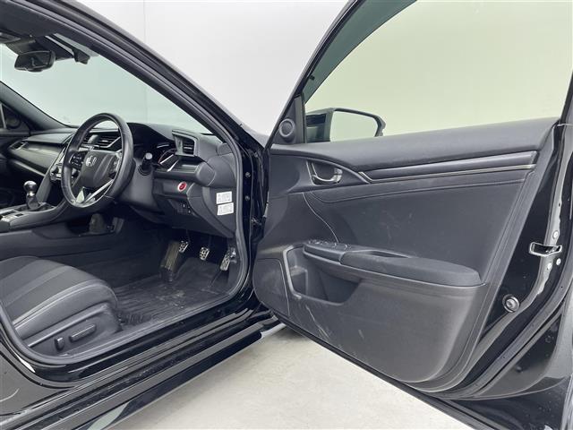 シビック ハッチバック 6速MT 純正7インチナビ 純正前後ドライブレコーダー バックカメラ ホンダセンシング 純正ビルトインETC2.0 衝突被害軽減ブレーキ 車線逸脱警報システム 前席シートヒーター ワンオーナー 禁煙車(39枚目)