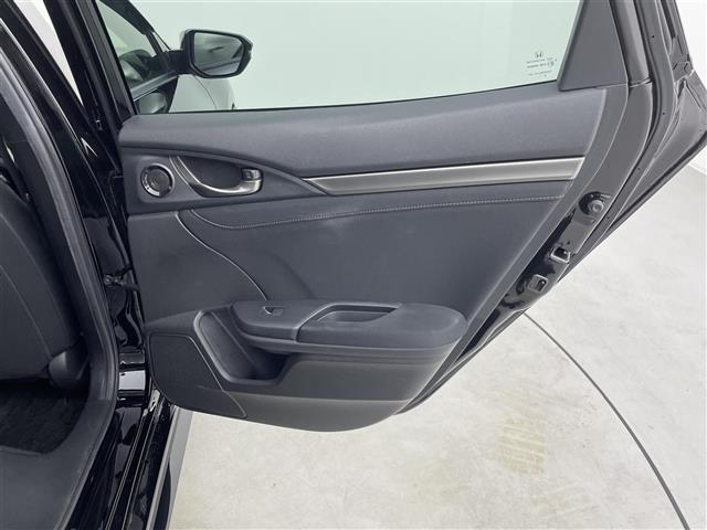 シビック ハッチバック 6速MT 純正7インチナビ 純正前後ドライブレコーダー バックカメラ ホンダセンシング 純正ビルトインETC2.0 衝突被害軽減ブレーキ 車線逸脱警報システム 前席シートヒーター ワンオーナー 禁煙車(41枚目)