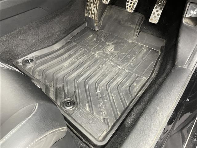 シビック ハッチバック 6速MT 純正7インチナビ 純正前後ドライブレコーダー バックカメラ ホンダセンシング 純正ビルトインETC2.0 衝突被害軽減ブレーキ 車線逸脱警報システム 前席シートヒーター ワンオーナー 禁煙車(42枚目)