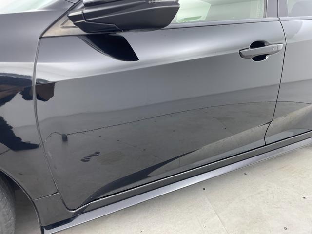 シビック ハッチバック 6速MT 純正7インチナビ 純正前後ドライブレコーダー バックカメラ ホンダセンシング 純正ビルトインETC2.0 衝突被害軽減ブレーキ 車線逸脱警報システム 前席シートヒーター ワンオーナー 禁煙車(64枚目)