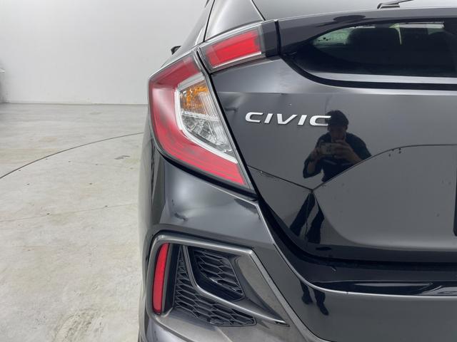 シビック ハッチバック 6速MT 純正7インチナビ 純正前後ドライブレコーダー バックカメラ ホンダセンシング 純正ビルトインETC2.0 衝突被害軽減ブレーキ 車線逸脱警報システム 前席シートヒーター ワンオーナー 禁煙車(70枚目)