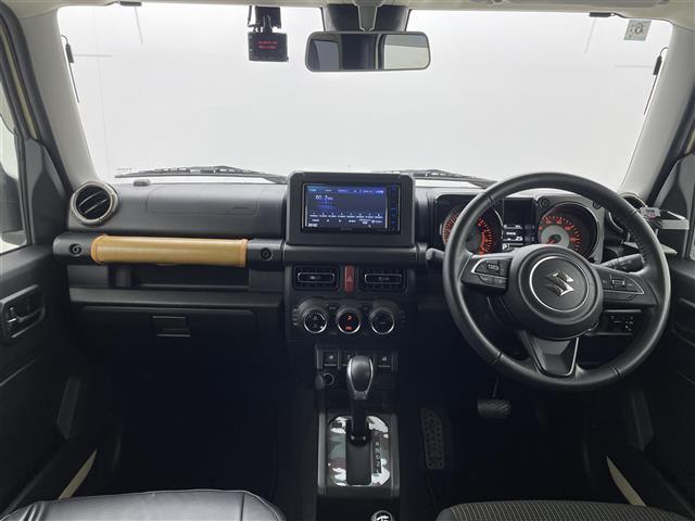 ジムニー ＸＣ　前後ＡＰＩＯ製バンパー　社外マフラー　リフトアップ　マッドタイヤ　ブラックルーフ　ＳＤナビ　シートヒーター　クルコン　ＭＴモード付ＡＴ　レーンキープ　ダウンヒルアシスト　ドライブレコーダー　４ＷＤ（2枚目）