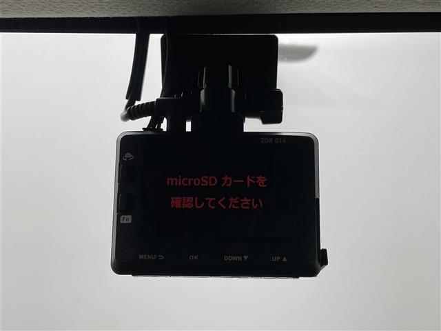 ジムニー ＸＣ　前後ＡＰＩＯ製バンパー　社外マフラー　リフトアップ　マッドタイヤ　ブラックルーフ　ＳＤナビ　シートヒーター　クルコン　ＭＴモード付ＡＴ　レーンキープ　ダウンヒルアシスト　ドライブレコーダー　４ＷＤ（9枚目）