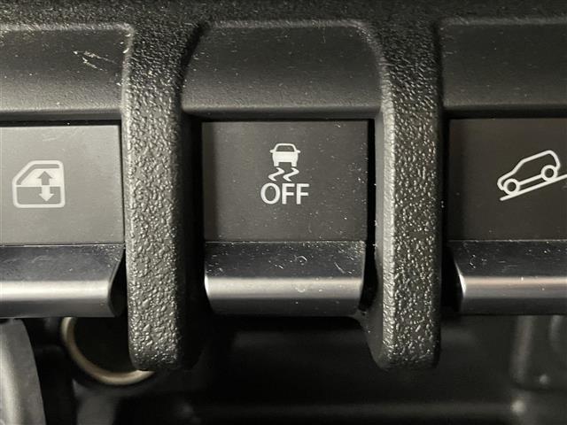 ジムニー ＸＣ　前後ＡＰＩＯ製バンパー　社外マフラー　リフトアップ　マッドタイヤ　ブラックルーフ　ＳＤナビ　シートヒーター　クルコン　ＭＴモード付ＡＴ　レーンキープ　ダウンヒルアシスト　ドライブレコーダー　４ＷＤ（19枚目）