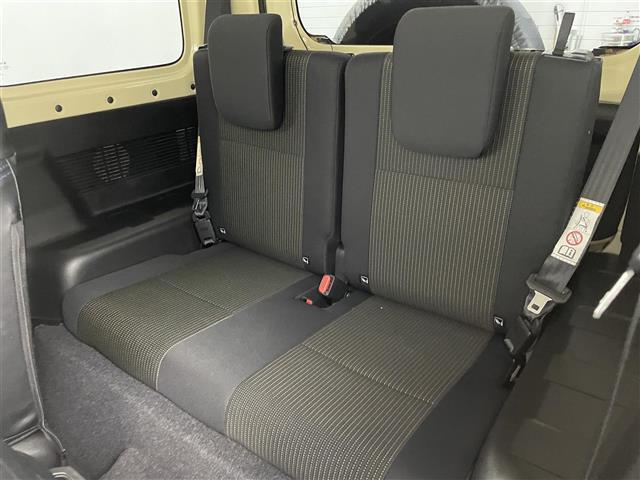 ジムニー ＸＣ　前後ＡＰＩＯ製バンパー　社外マフラー　リフトアップ　マッドタイヤ　ブラックルーフ　ＳＤナビ　シートヒーター　クルコン　ＭＴモード付ＡＴ　レーンキープ　ダウンヒルアシスト　ドライブレコーダー　４ＷＤ（37枚目）