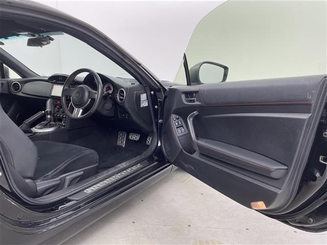 ８６ ＧＴ　純正ナビ　バックカメラ　ドライブレコーダー　パドルシフト　純正１７インチアルミホイール　スマートキー　プッシュスタート　Ｂｌｕｅｔｏｏｔｈ　ＨＩＤヘッドライト　オートライト　Ｆフォグ　ＥＴＣ　禁煙車（29枚目）