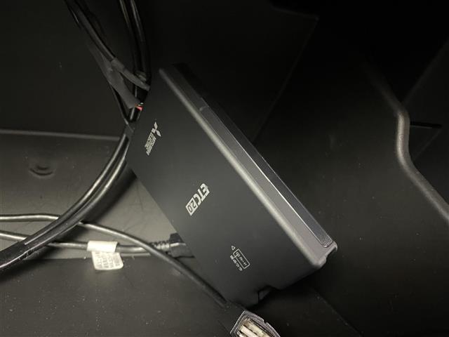 ＢＲＺ ＳＴＩ　スポーツ　純正９インチナビ　Ｂｒｅｍｂｏキャリパー　ＳＴＩフルエアロ　ＢＢＳアルミホイール　ＨＫＳマフラー　ＨＫＳエアクリーナー　ＨＫＳ車高調　アイサイト　バックカメラ　ドライブレコーダー　ＥＴＣ２．０　禁煙車（14枚目）