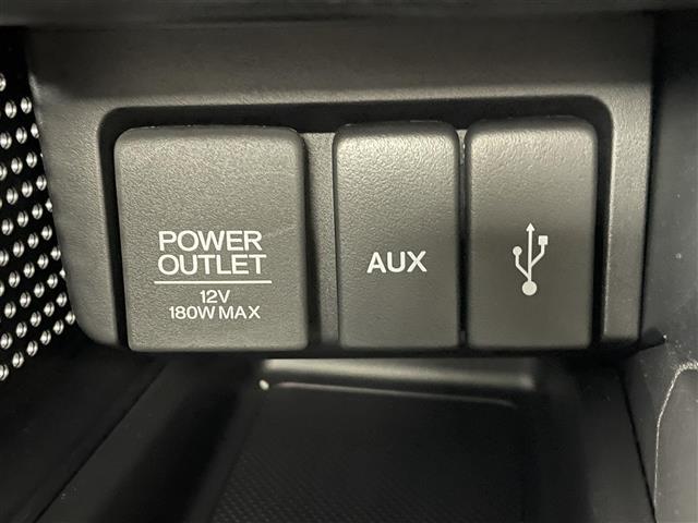 S660 α クルーズコントロール シティブレーキアクティブシステム ETC 純正AW 純正フロアマット プッシュスタート 横滑り防止装置 USB コーナーセンサー スマートキー 盗難防止装置 オートライト 禁煙車(19枚目)