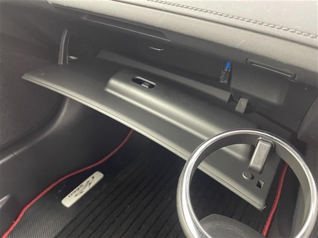 S660 α クルーズコントロール シティブレーキアクティブシステム ETC 純正AW 純正フロアマット プッシュスタート 横滑り防止装置 USB コーナーセンサー スマートキー 盗難防止装置 オートライト 禁煙車(22枚目)