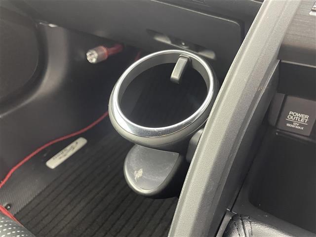 S660 α クルーズコントロール シティブレーキアクティブシステム ETC 純正AW 純正フロアマット プッシュスタート 横滑り防止装置 USB コーナーセンサー スマートキー 盗難防止装置 オートライト 禁煙車(26枚目)