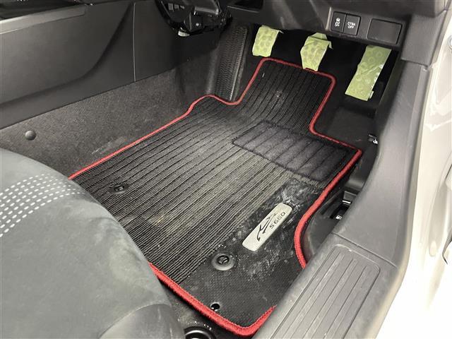 S660 α クルーズコントロール シティブレーキアクティブシステム ETC 純正AW 純正フロアマット プッシュスタート 横滑り防止装置 USB コーナーセンサー スマートキー 盗難防止装置 オートライト 禁煙車(42枚目)