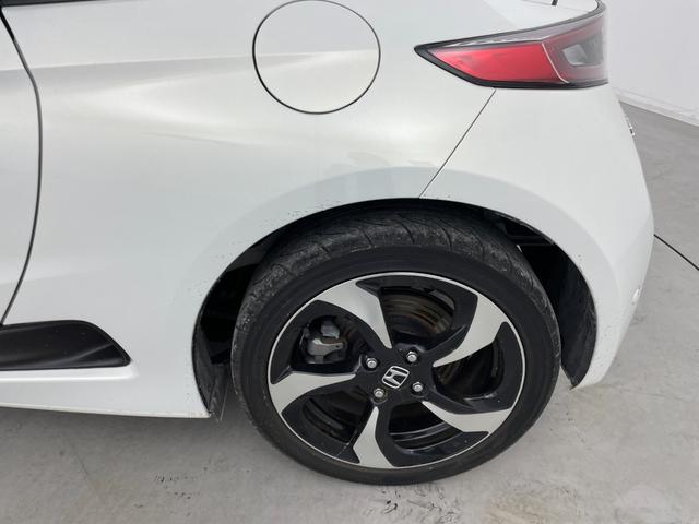 S660 α クルーズコントロール シティブレーキアクティブシステム ETC 純正AW 純正フロアマット プッシュスタート 横滑り防止装置 USB コーナーセンサー スマートキー 盗難防止装置 オートライト 禁煙車(65枚目)