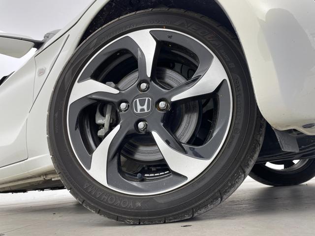 S660 α クルーズコントロール シティブレーキアクティブシステム ETC 純正AW 純正フロアマット プッシュスタート 横滑り防止装置 USB コーナーセンサー スマートキー 盗難防止装置 オートライト 禁煙車(75枚目)