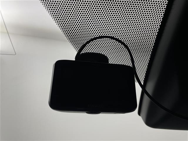 マークＸ ２５０ＲＤＳ　純正７インチナビ　ＭＴモード付ＡＴ　クリアランスソナー　レーンキープアシスト　バックカメラ　プリクラッシュセーフティ　ハーフレザーシート　シートヒーター　オートマチックハイビーム　純正ＥＴＣ　禁煙車（6枚目）