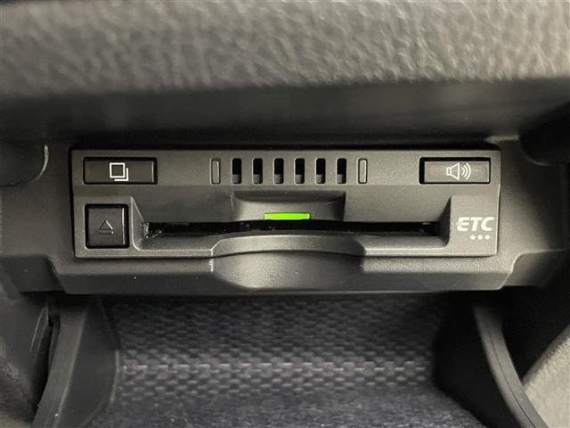 マークＸ ２５０ＲＤＳ　純正７インチナビ　ＭＴモード付ＡＴ　クリアランスソナー　レーンキープアシスト　バックカメラ　プリクラッシュセーフティ　ハーフレザーシート　シートヒーター　オートマチックハイビーム　純正ＥＴＣ　禁煙車（9枚目）