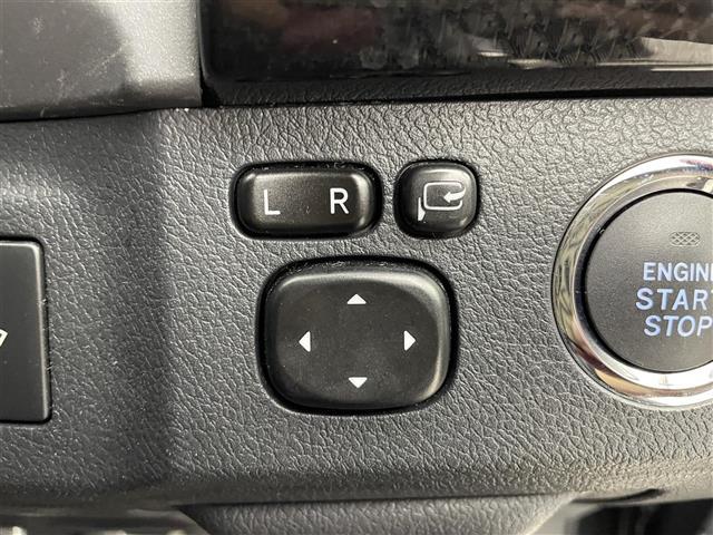 マークＸ ２５０ＲＤＳ　純正７インチナビ　ＭＴモード付ＡＴ　クリアランスソナー　レーンキープアシスト　バックカメラ　プリクラッシュセーフティ　ハーフレザーシート　シートヒーター　オートマチックハイビーム　純正ＥＴＣ　禁煙車（26枚目）