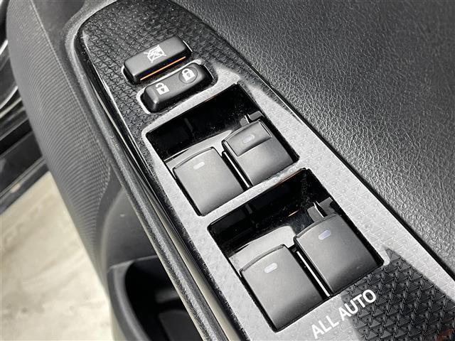 マークＸ ２５０ＲＤＳ　純正７インチナビ　ＭＴモード付ＡＴ　クリアランスソナー　レーンキープアシスト　バックカメラ　プリクラッシュセーフティ　ハーフレザーシート　シートヒーター　オートマチックハイビーム　純正ＥＴＣ　禁煙車（27枚目）