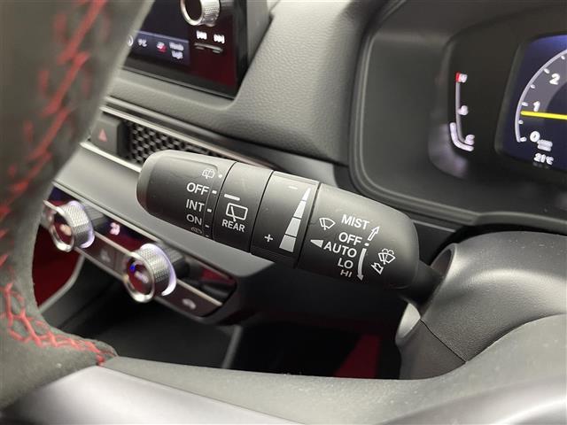 シビック タイプR 6速マニュアル 純正9インチディスプレイオーディオ BSM バックカメラ メモリーパワーシート 追従クルーズコントロール ホンダセンシング ETC2.0 前後ドライブレコーダー ワンオーナー 禁煙車(21枚目)