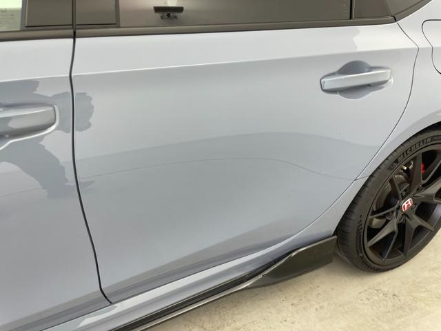 シビック タイプR 6速マニュアル 純正9インチディスプレイオーディオ BSM バックカメラ メモリーパワーシート 追従クルーズコントロール ホンダセンシング ETC2.0 前後ドライブレコーダー ワンオーナー 禁煙車(68枚目)