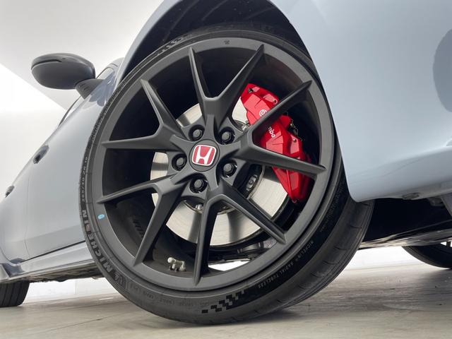 シビック タイプR 6速マニュアル 純正9インチディスプレイオーディオ BSM バックカメラ メモリーパワーシート 追従クルーズコントロール ホンダセンシング ETC2.0 前後ドライブレコーダー ワンオーナー 禁煙車(75枚目)
