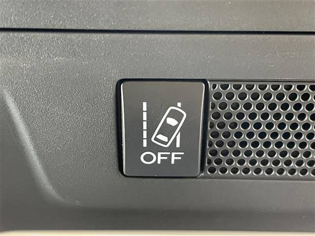 ＸＶ ２．０ｉ－Ｌ　アイサイト　純正８インチナビ　バック／サイドカメラ　スバルリヤビークルディテクション　運転支援　視界拡張　ＳＲＨ　ドライブレコーダー　ＬＥＤヘッドライト　スマートキー　プッシュスタート　ＥＴＣ　４ＷＤ　禁煙（8枚目）