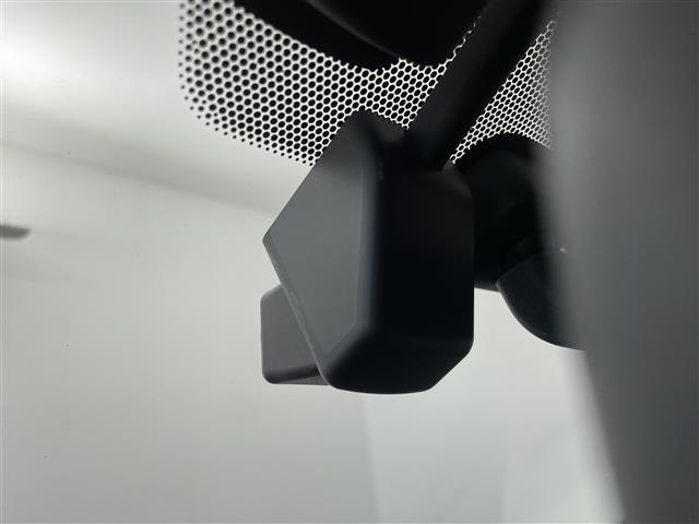 ＸＶ ２．０ｉ－Ｌ　アイサイト　純正８インチナビ　バック／サイドカメラ　スバルリヤビークルディテクション　運転支援　視界拡張　ＳＲＨ　ドライブレコーダー　ＬＥＤヘッドライト　スマートキー　プッシュスタート　ＥＴＣ　４ＷＤ　禁煙（15枚目）