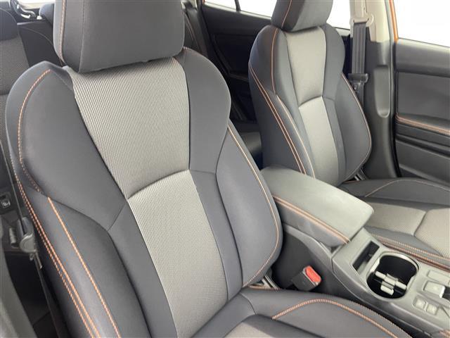 ＸＶ ２．０ｉ－Ｌ　アイサイト　純正８インチナビ　バック／サイドカメラ　スバルリヤビークルディテクション　運転支援　視界拡張　ＳＲＨ　ドライブレコーダー　ＬＥＤヘッドライト　スマートキー　プッシュスタート　ＥＴＣ　４ＷＤ　禁煙（30枚目）