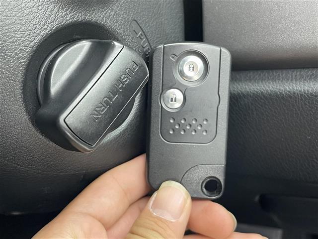 クロスロード 20Xi オールペイント 純正ナビ バックカメラ 衝突軽減ブレーキ クルーズコントロール 前席シートヒーター HIDヘッドライト ETC スマートキー ステアリングスイッチ フォグランプ 4WD 全塗装 禁煙(7枚目)