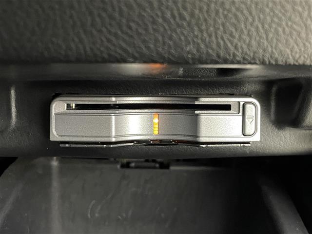 クロスロード 20Xi オールペイント 純正ナビ バックカメラ 衝突軽減ブレーキ クルーズコントロール 前席シートヒーター HIDヘッドライト ETC スマートキー ステアリングスイッチ フォグランプ 4WD 全塗装 禁煙(8枚目)