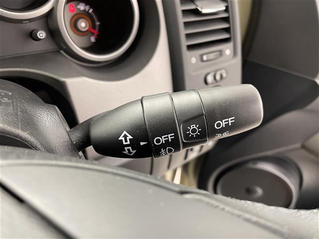 クロスロード 20Xi オールペイント 純正ナビ バックカメラ 衝突軽減ブレーキ クルーズコントロール 前席シートヒーター HIDヘッドライト ETC スマートキー ステアリングスイッチ フォグランプ 4WD 全塗装 禁煙(20枚目)