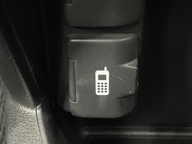 クロスロード 20Xi オールペイント 純正ナビ バックカメラ 衝突軽減ブレーキ クルーズコントロール 前席シートヒーター HIDヘッドライト ETC スマートキー ステアリングスイッチ フォグランプ 4WD 全塗装 禁煙(22枚目)