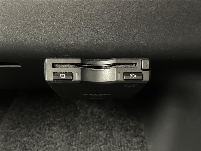 ハイエースバン スーパーGL ダーク プライムII 特別仕様車 寒冷地仕様 モデリスタエアロ 両側パワースライドドア トヨタセーフティセンス ハーフレザーシート バックカメラ LEDヘッドライト AC100V電源 プッシュスタート 4WD 禁煙車(9枚目)