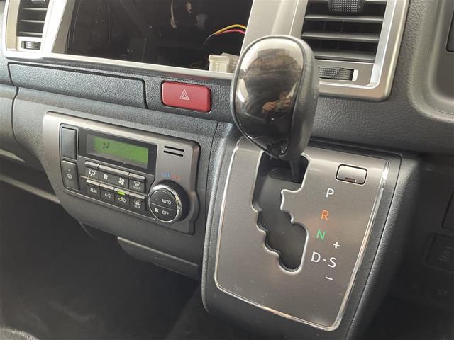 ハイエースバン スーパーGL ダーク プライムII 特別仕様車 寒冷地仕様 モデリスタエアロ 両側パワースライドドア トヨタセーフティセンス ハーフレザーシート バックカメラ LEDヘッドライト AC100V電源 プッシュスタート 4WD 禁煙車(17枚目)