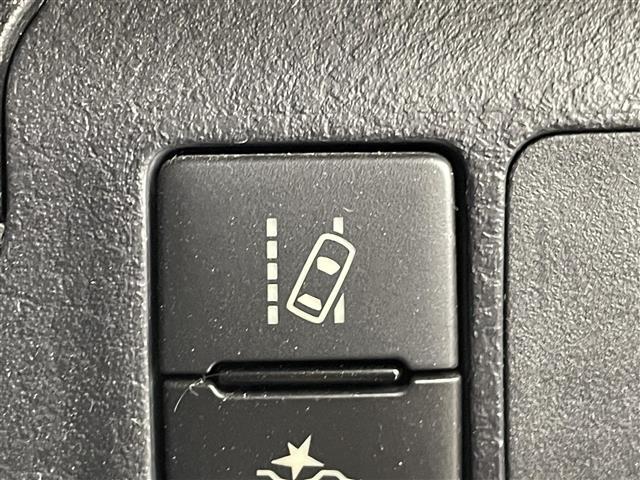 プロボックス DXコンフォート ルーフラック ルーフキャリア 社外7インチメモリナビ バックカメラ MTモード付AT レーンキープアシスト 横滑り防止装置 衝突被害軽減システム ヘッドライトレベライザ リモコンキ フロアマット 禁煙(9枚目)