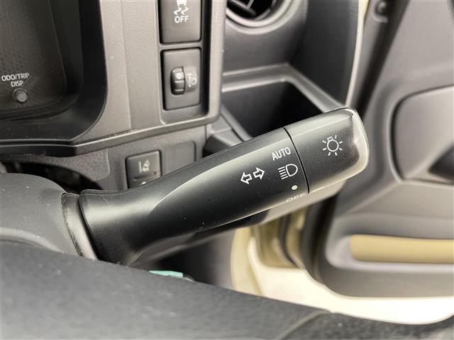 プロボックス DXコンフォート ルーフラック ルーフキャリア 社外7インチメモリナビ バックカメラ MTモード付AT レーンキープアシスト 横滑り防止装置 衝突被害軽減システム ヘッドライトレベライザ リモコンキ フロアマット 禁煙(15枚目)