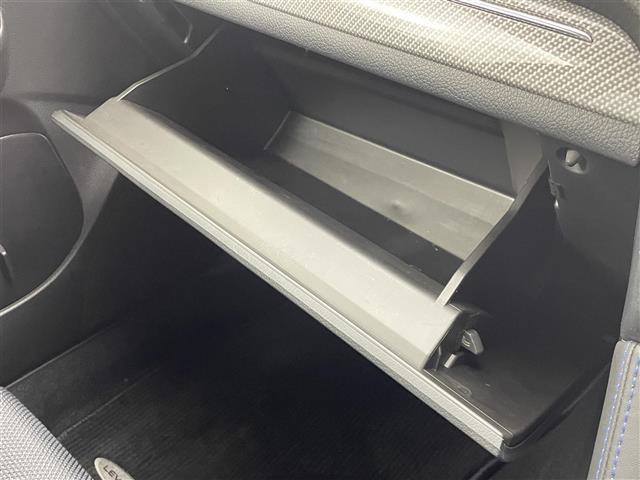 レヴォーグ 1.6GT-Sアイサイト 純正ナビ バックカメラ パワーシート 全車速追従機能付きクルーズコントロール ETC リヤビークルディテクション LEDヘッドライト ラゲッジマット トノカバー パドルシフト ターボ 4WD 禁煙車(18枚目)