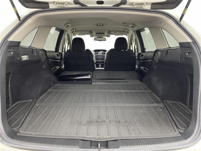 レヴォーグ 1.6GT-Sアイサイト 純正ナビ バックカメラ パワーシート 全車速追従機能付きクルーズコントロール ETC リヤビークルディテクション LEDヘッドライト ラゲッジマット トノカバー パドルシフト ターボ 4WD 禁煙車(37枚目)