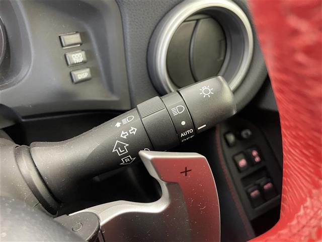 86 GT クルーズコントロール パドルシフト ワンオーナー 純正7インチSDナビ トムズテールライト 純正リアバンパーガーニッシュカバー 社外トランクスポイラー 社外グリル MTモード付AT ETC 禁煙車(11枚目)