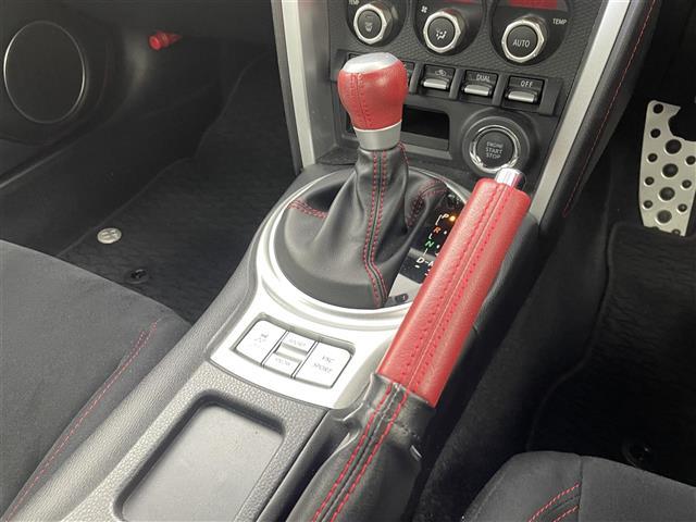 86 GT クルーズコントロール パドルシフト ワンオーナー 純正7インチSDナビ トムズテールライト 純正リアバンパーガーニッシュカバー 社外トランクスポイラー 社外グリル MTモード付AT ETC 禁煙車(16枚目)
