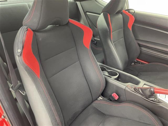 86 GT クルーズコントロール パドルシフト ワンオーナー 純正7インチSDナビ トムズテールライト 純正リアバンパーガーニッシュカバー 社外トランクスポイラー 社外グリル MTモード付AT ETC 禁煙車(32枚目)