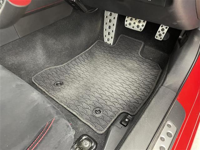 86 GT クルーズコントロール パドルシフト ワンオーナー 純正7インチSDナビ トムズテールライト 純正リアバンパーガーニッシュカバー 社外トランクスポイラー 社外グリル MTモード付AT ETC 禁煙車(42枚目)