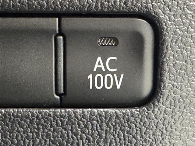 プリウス ＳセーフティプラスＩＩ　純正ナビ　バックカメラ　追従クルーズコントロール　トヨタセーフティセンス　ドライブレコーダー　ビルトインＥＴＣ　ＬＥＤヘッドライト　オートライト　ＡＣ１００Ｖ電源　自動防眩ミラー　スマートキー　禁煙車（5枚目）